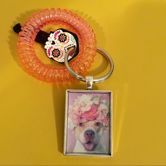 🚫🚫SOLD🚫🚫 Pantone Pendant - Picture 6 of 7